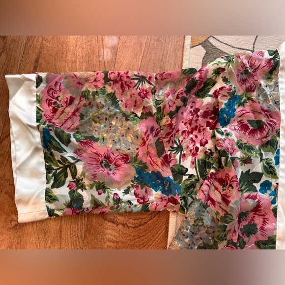 Vintage Gold Label Victorias Secret Floral Kimono/Robe. One Size. - Picture 5 of 13